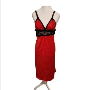 Vintage Chemise/Slip Red and Black Lace